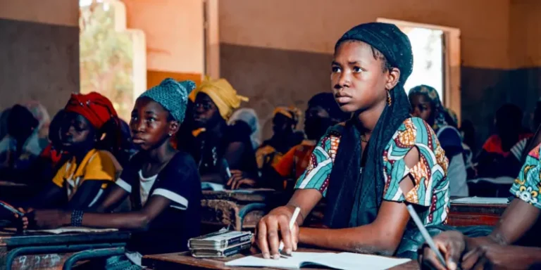 Mali-schoolchildren-768x384